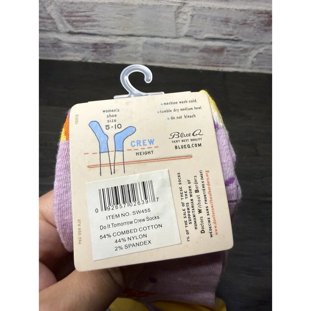 Blue Q Novelty Women's Crew Socks - Do it Tomorrow Day New